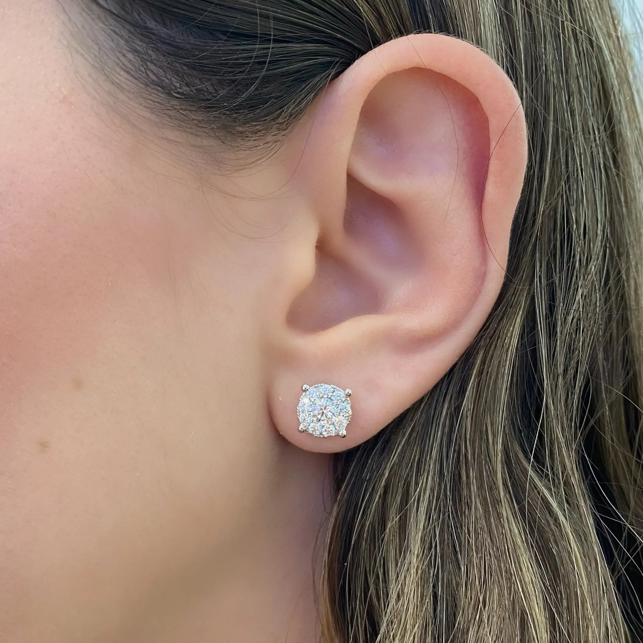 1.22 ct Round Diamond Cluster Earrings