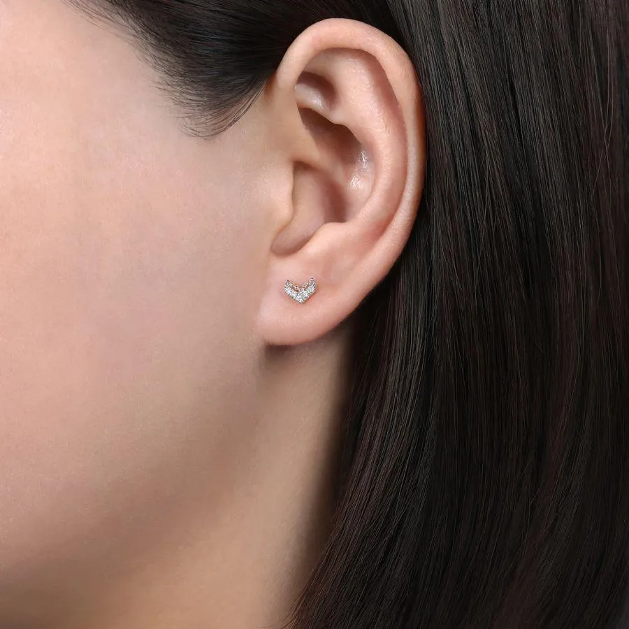 14K White Gold Arrow Studs