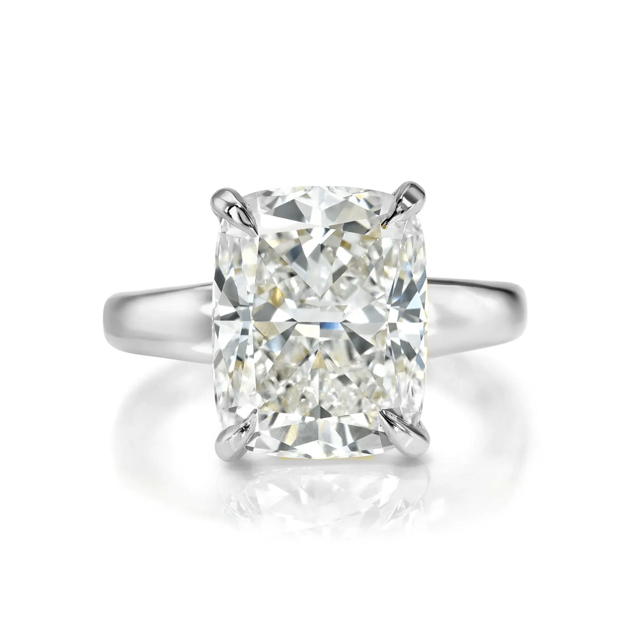 18K Cushion Diamond with Tapered Cloud Fit Band - Setting Only