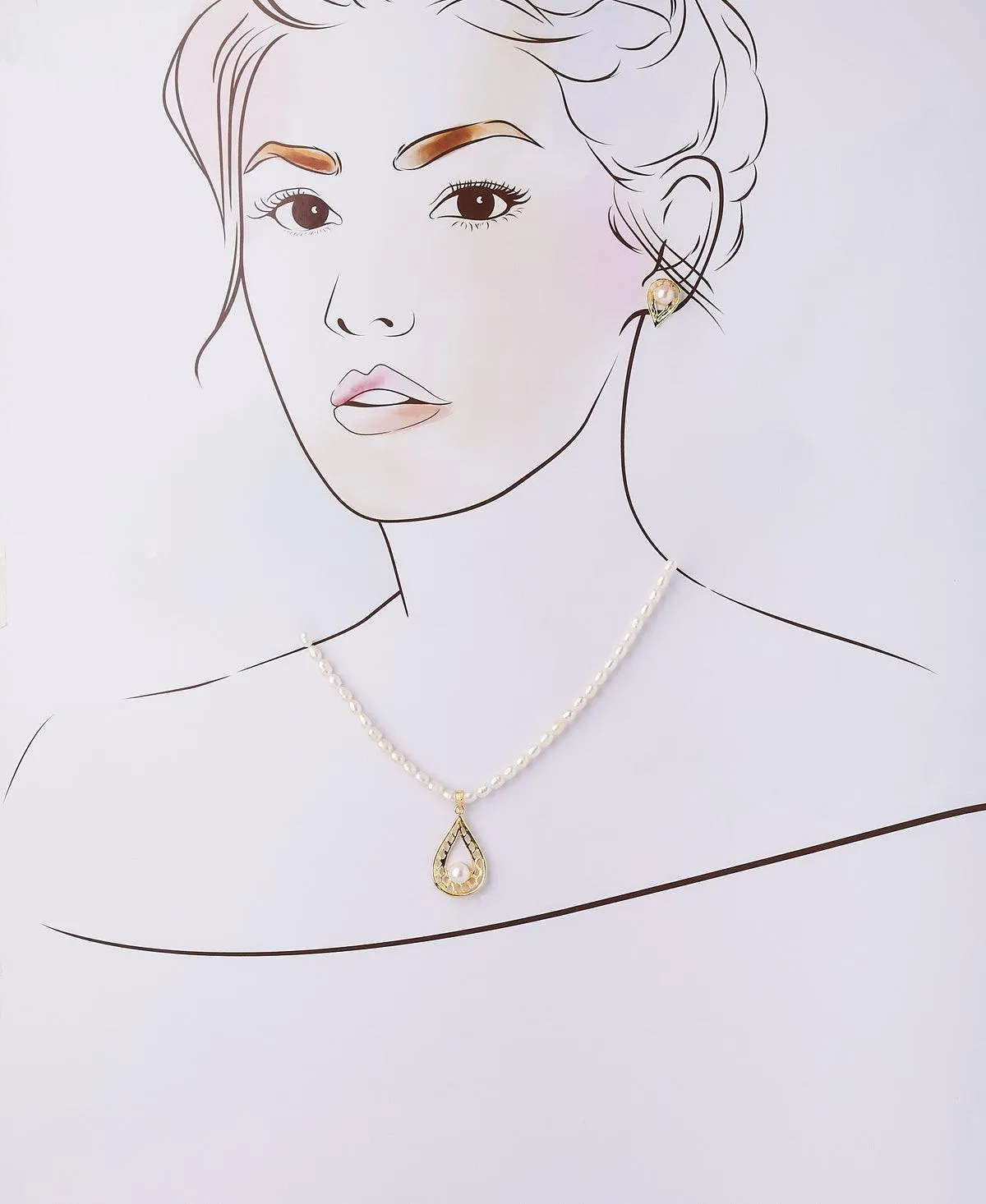 Beautiful Pearl Necklace Set