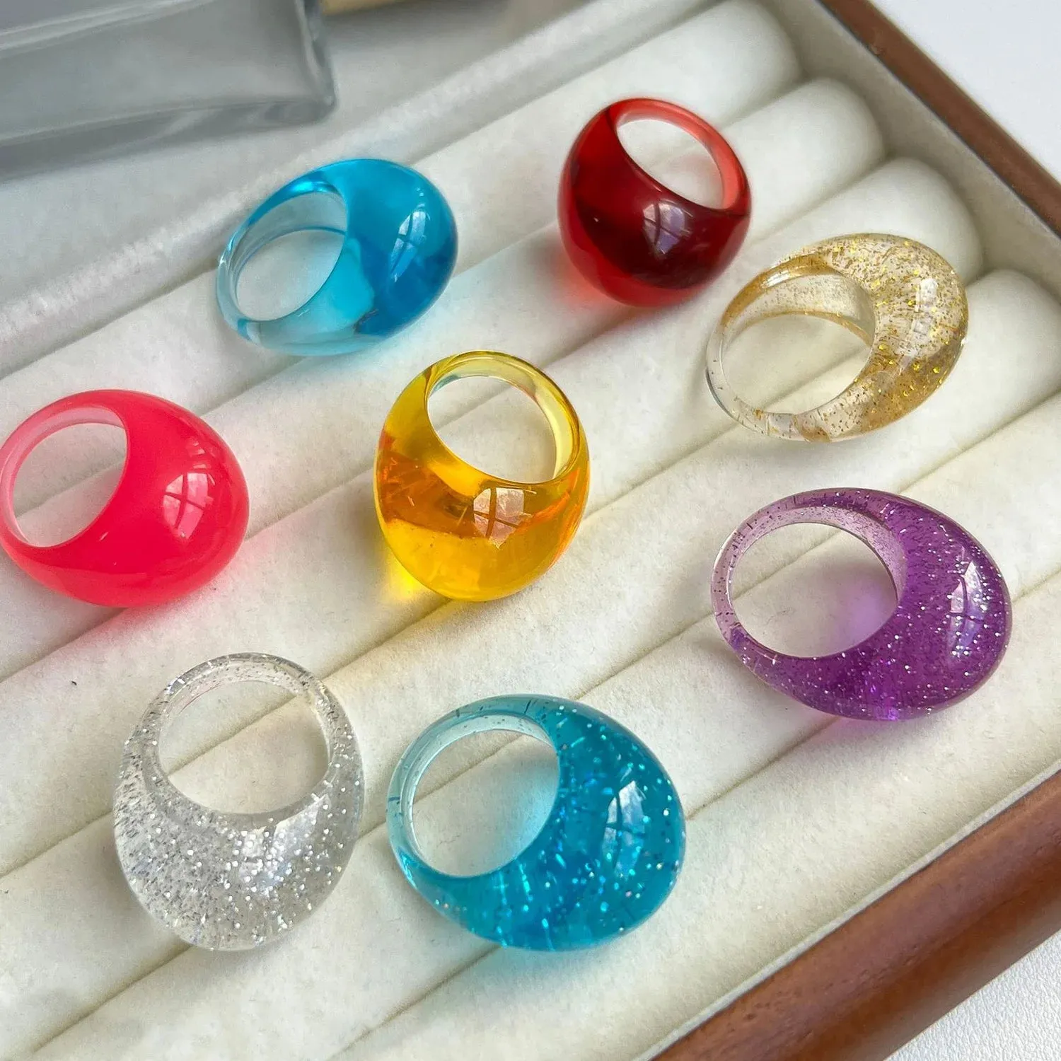 Big Round Acrylic Resin Rings.
