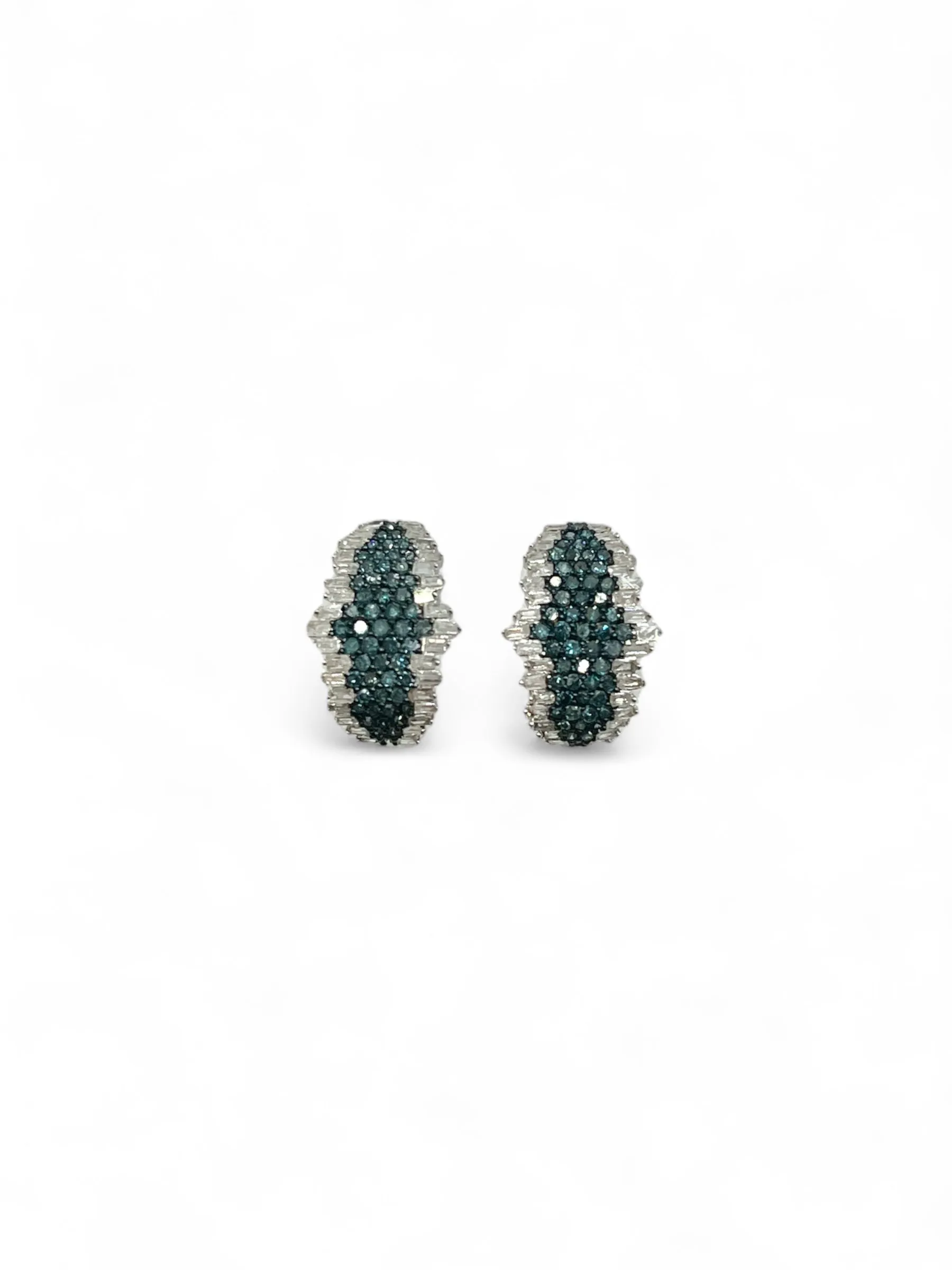 BLUE DIAMOND IN WHITE GOLD EARRINGS WITH LOCK