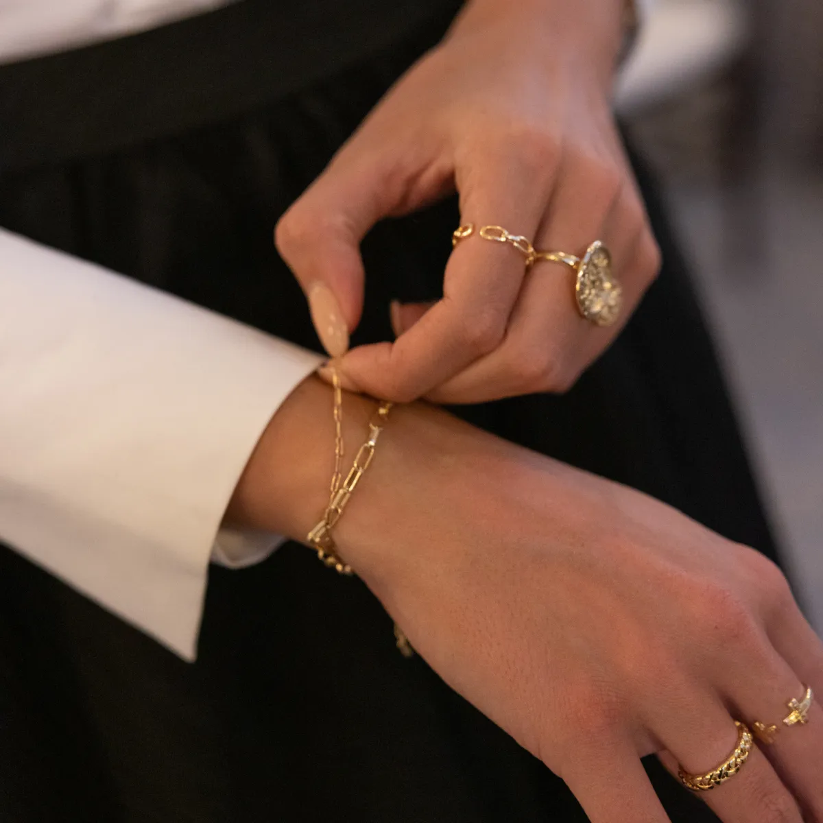 Dainty Link Breaker Ring