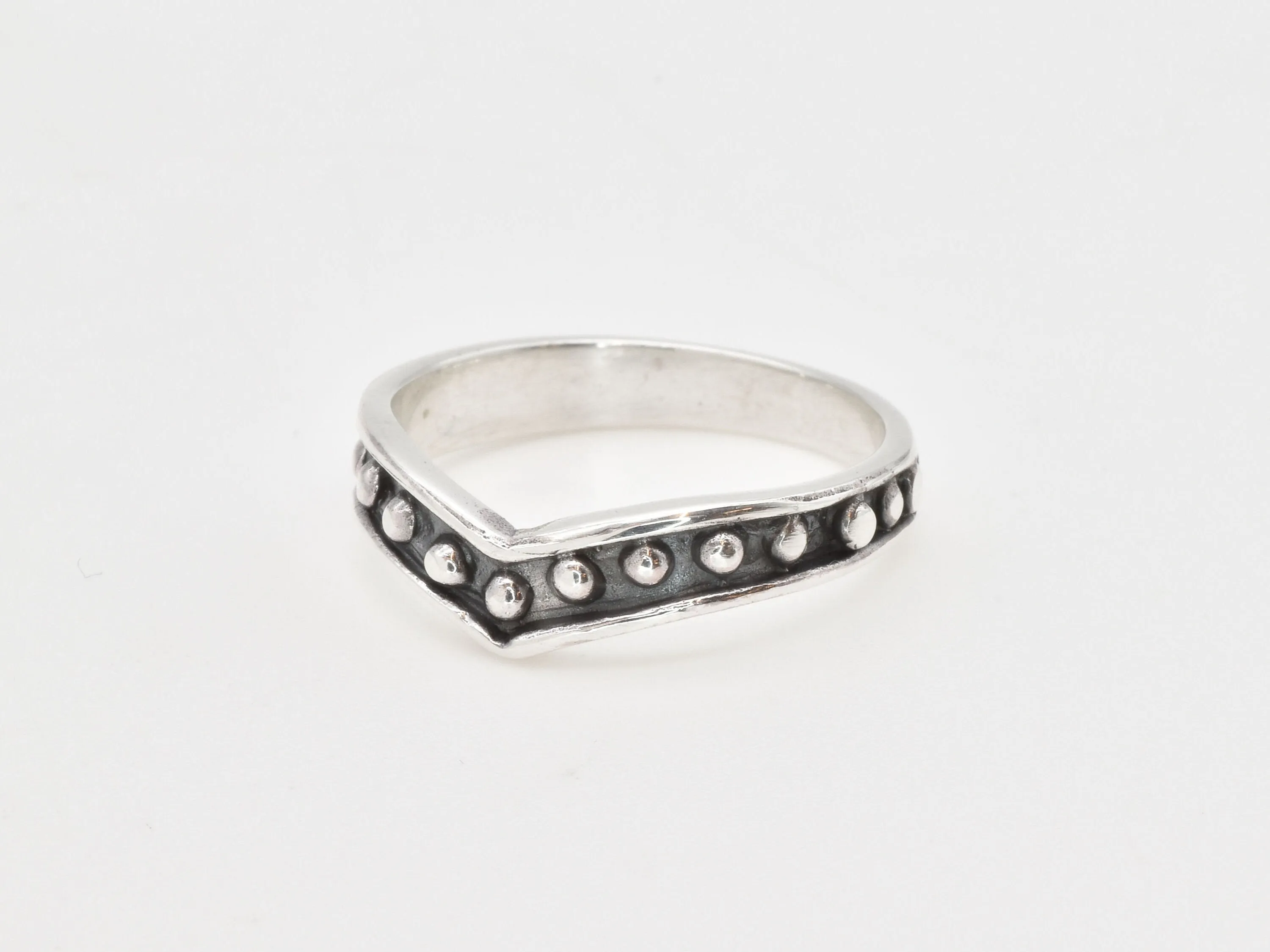 Dotted Chevron Ring - Wishbone Ring - V Shape Dotted Ring
