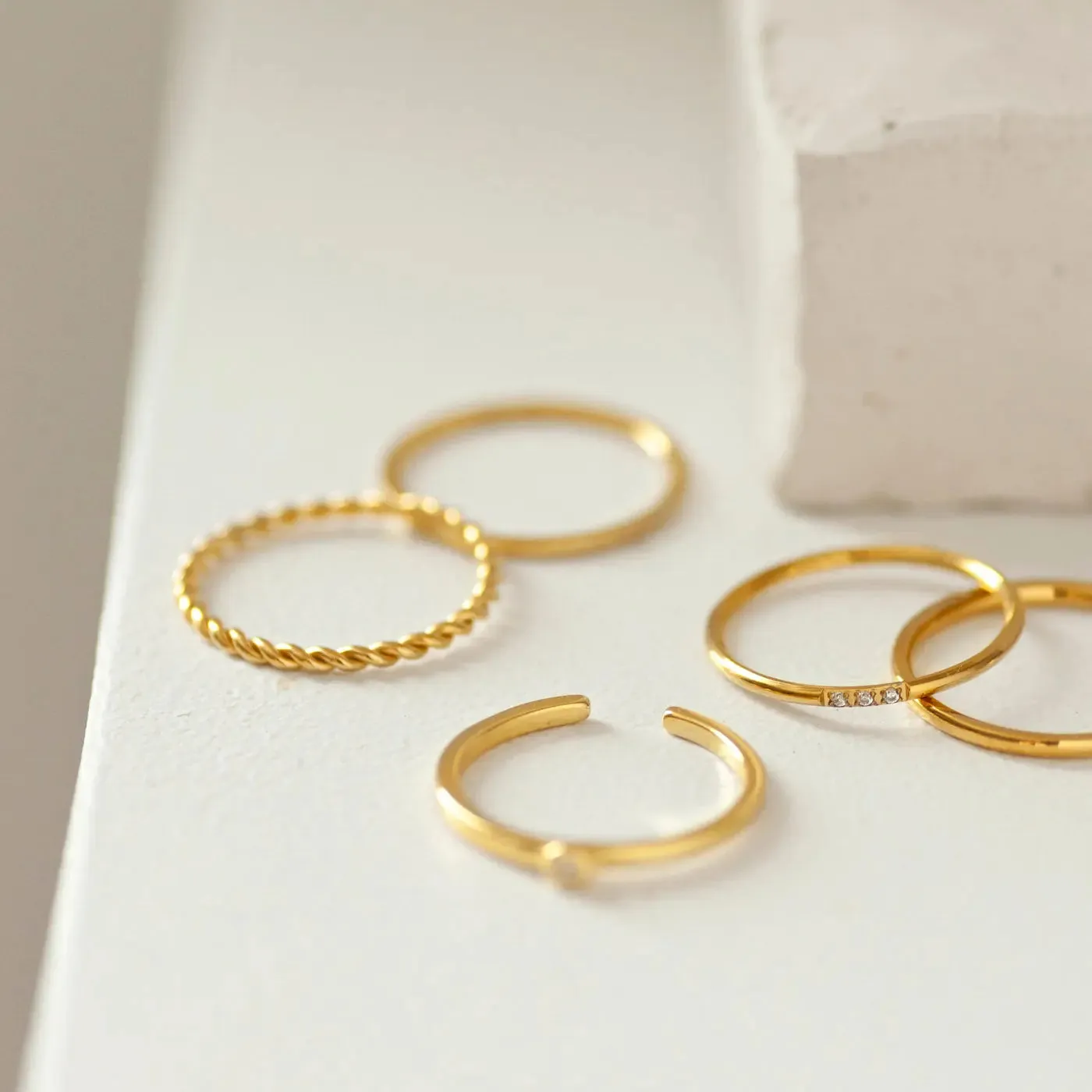 Evi - Thin Twisted Ring Stainless Steel