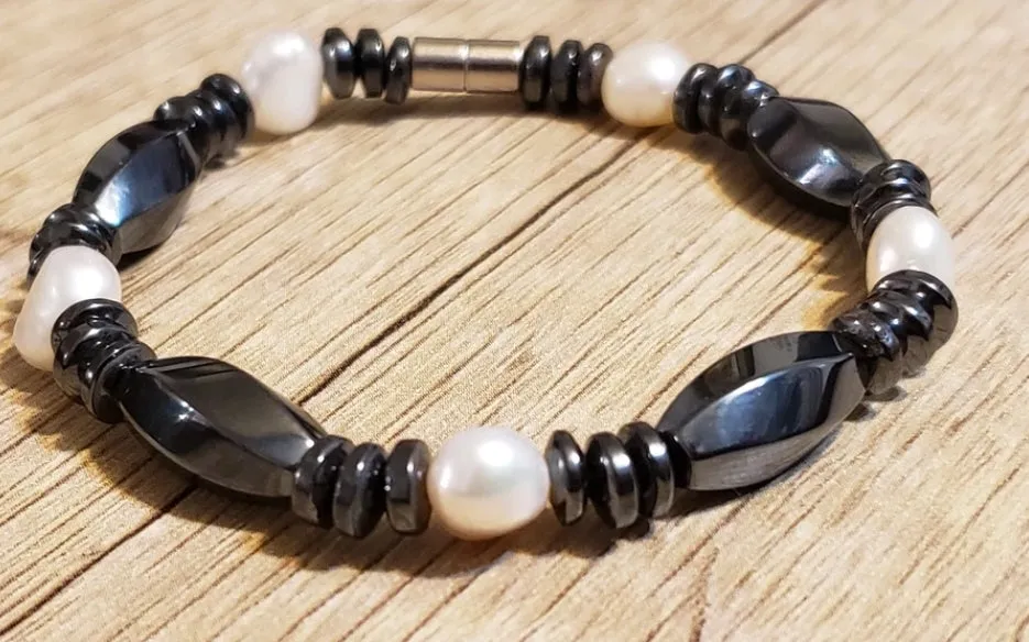 Hemotite & Freshwater Pearl Set. 20" Necklace & 7" Bracelet with Magnet Clasp.