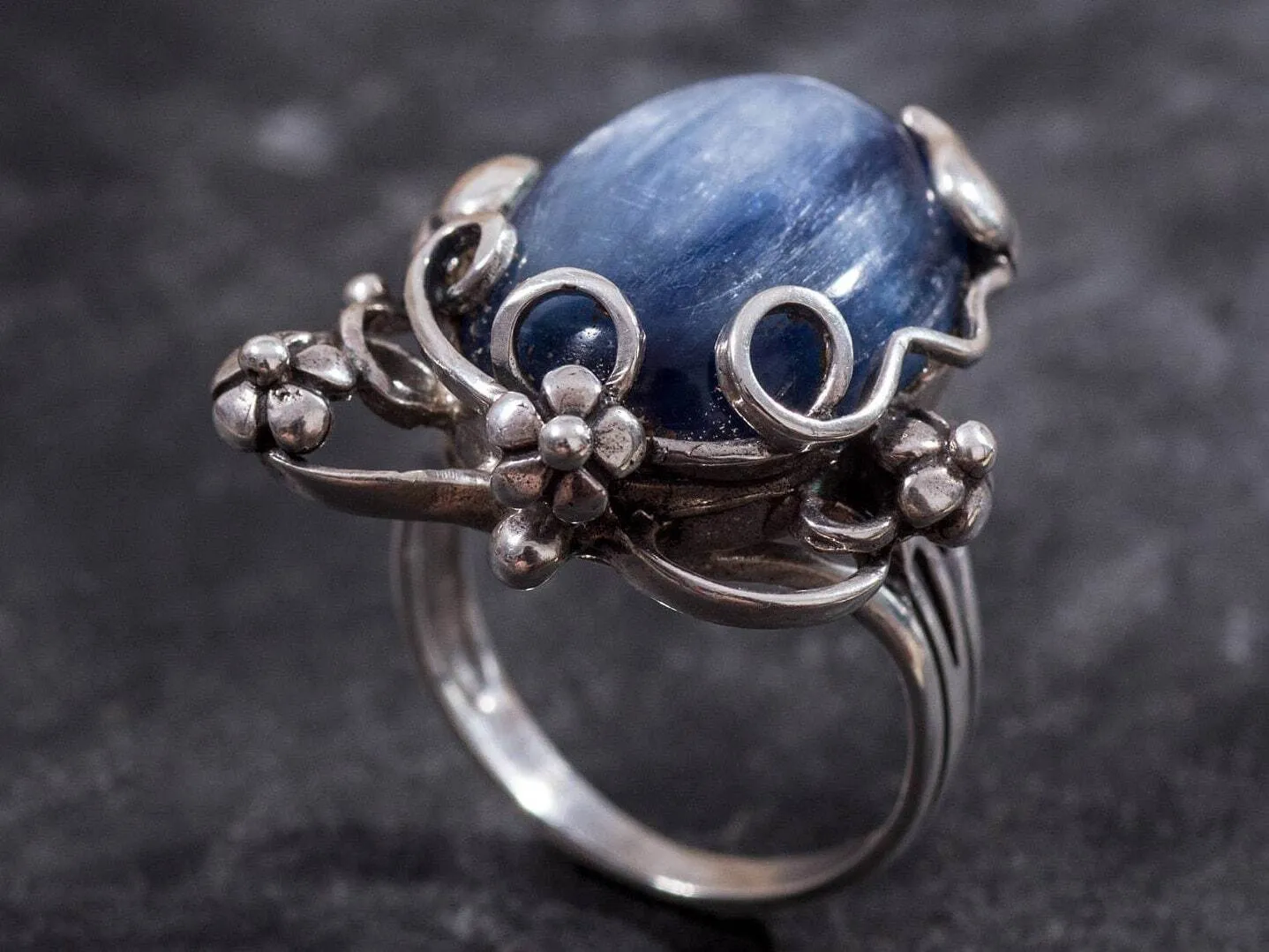 Kyanite Silver Ring - Blue Boho Ring - Statement Kyanite Ring