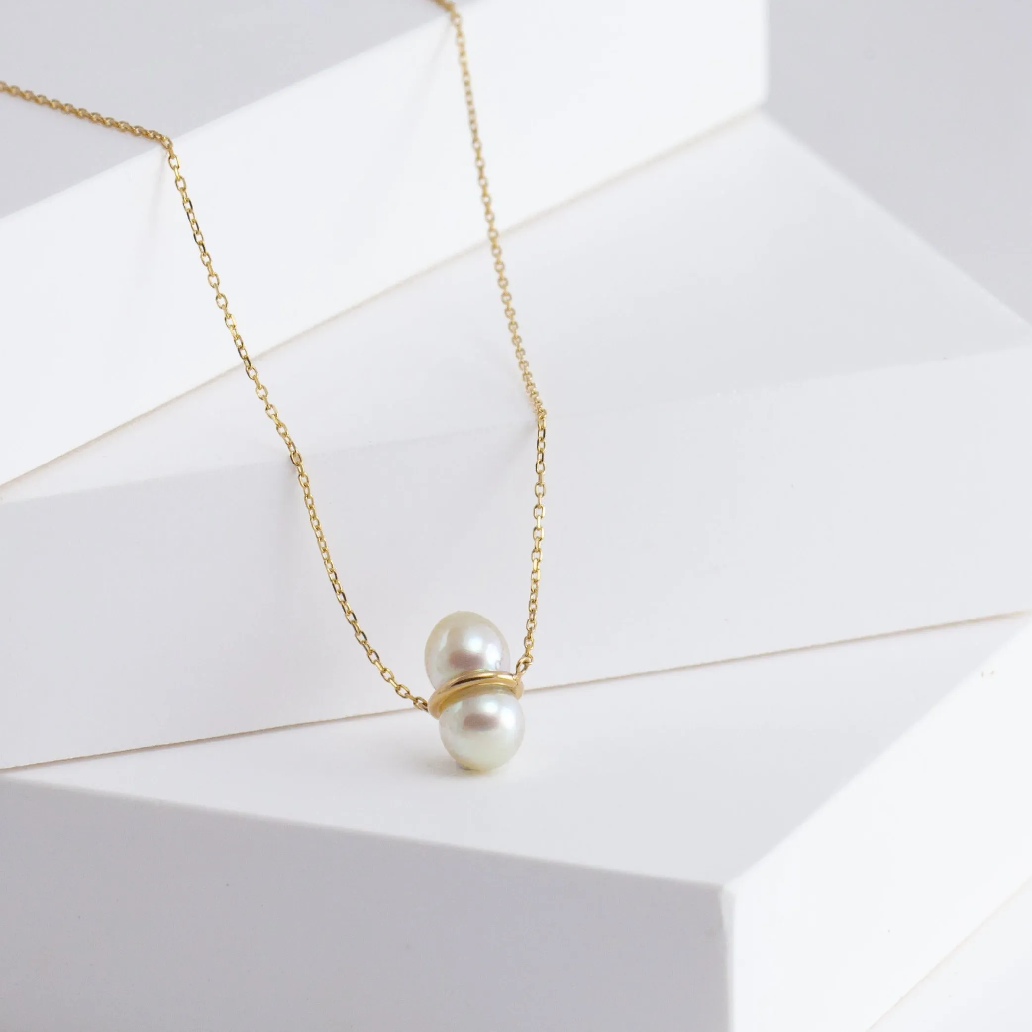 Medium twin pearl necklace