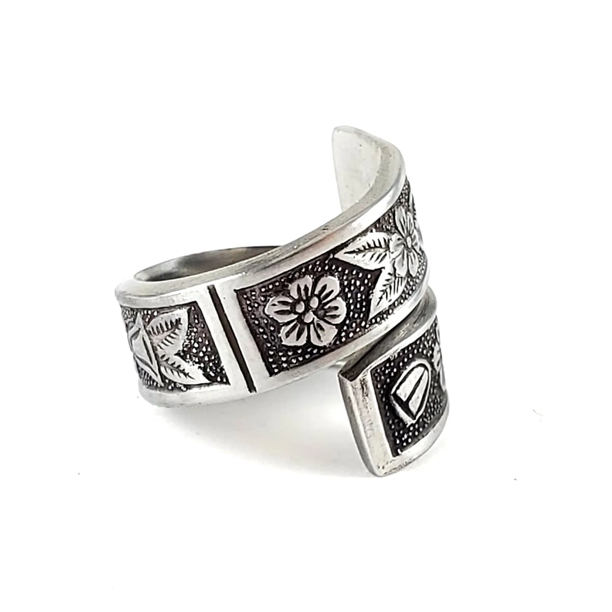 Northland Spring Fever Stainless Steel Spoon Wrap Around Ring