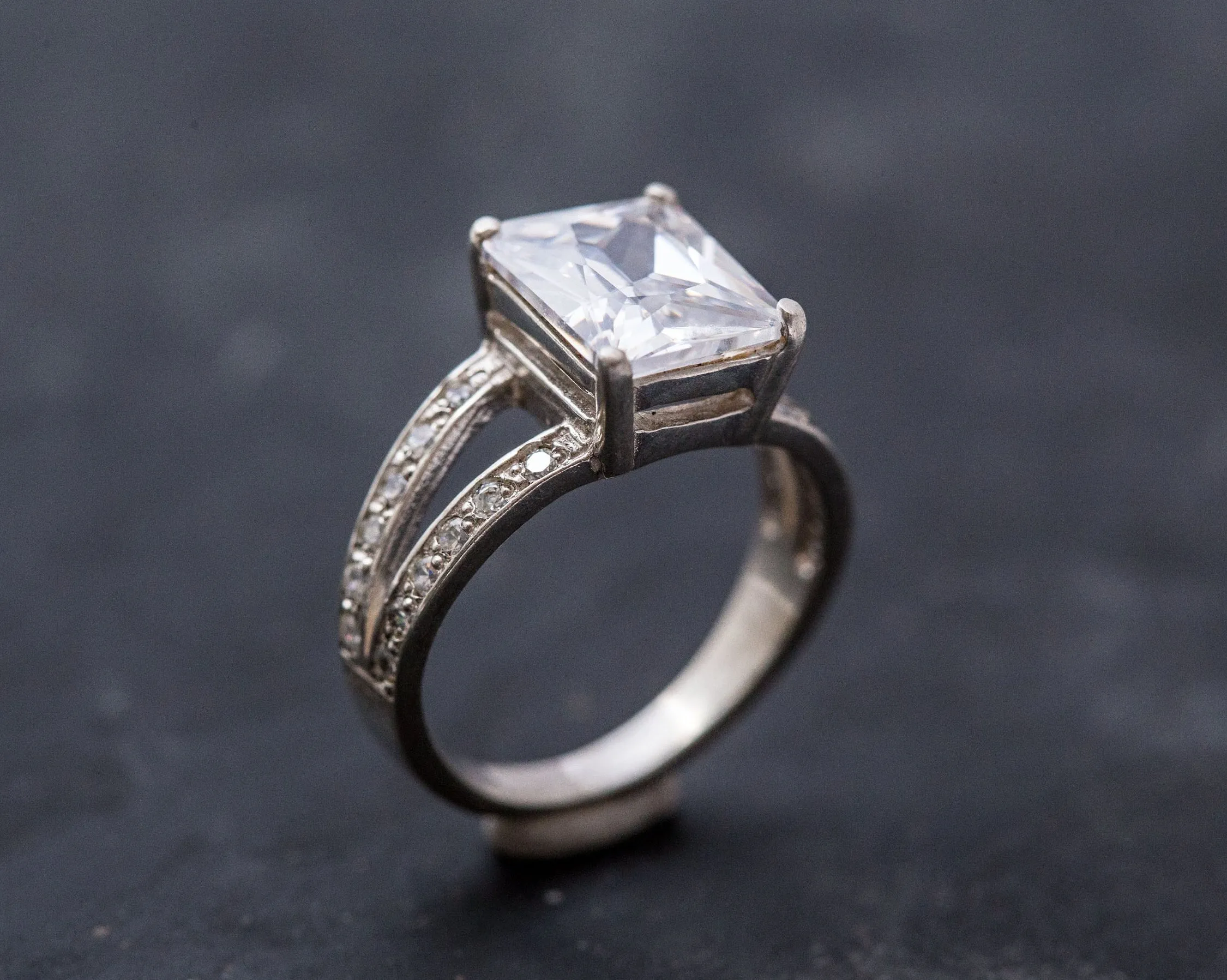 Rectangle Diamond Ring - Princess Cut Ring - Split Pave Band