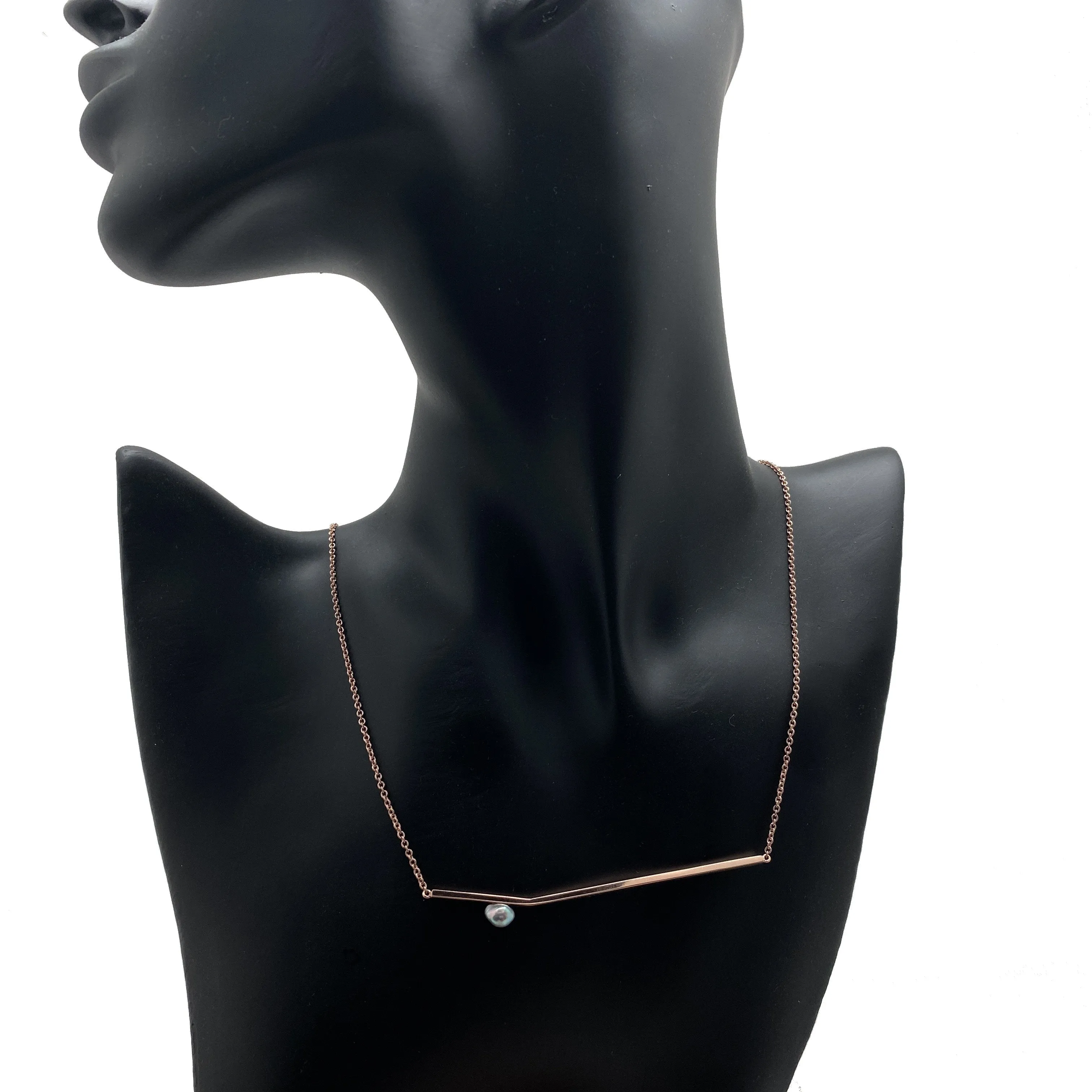 Rose Gold Pearl Line Necklace