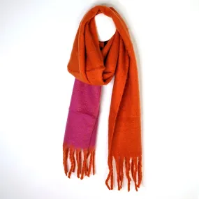 Subtle check warm colourful scarf with tassels