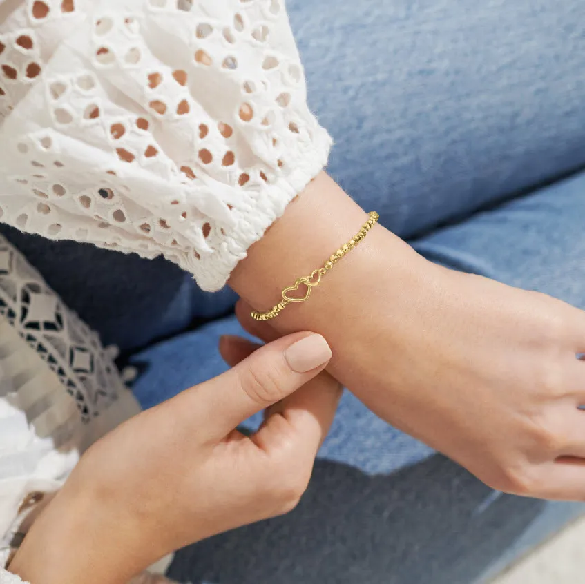 The Marvelous Mom Bracelet in Gold