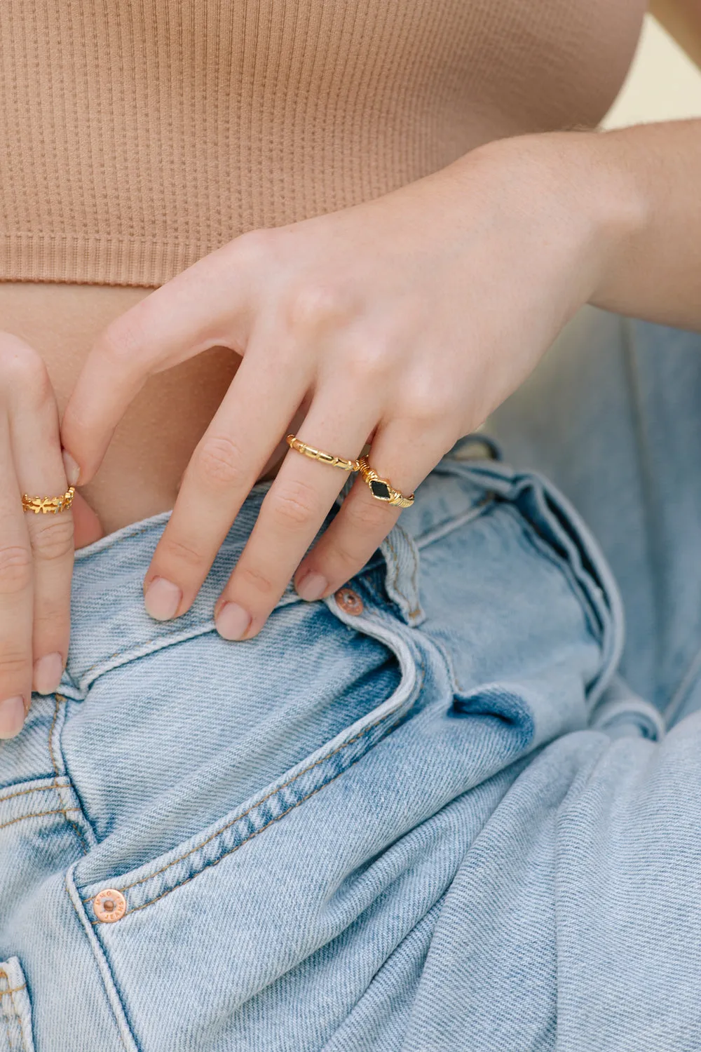 Vacance ring gold plated