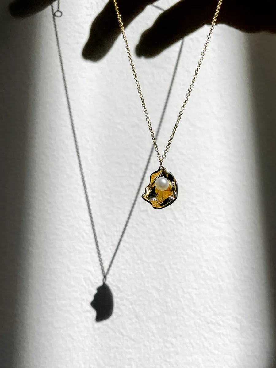 Venus Pearl Necklace