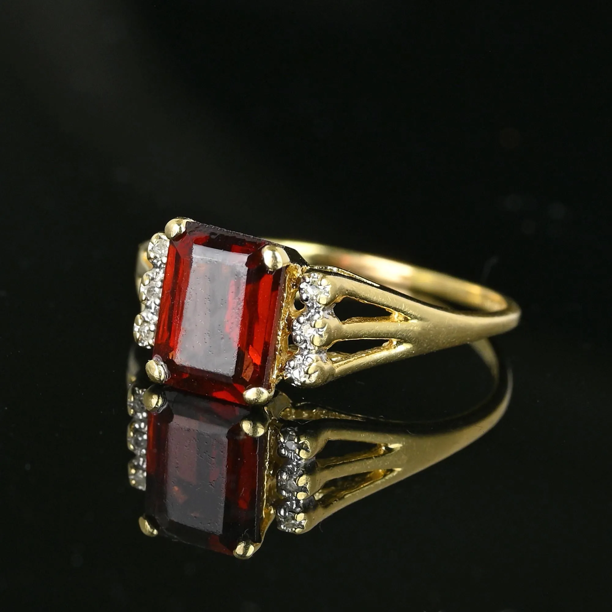 Vintage 14K Gold Diamond Emerald Cut Garnet Ring
