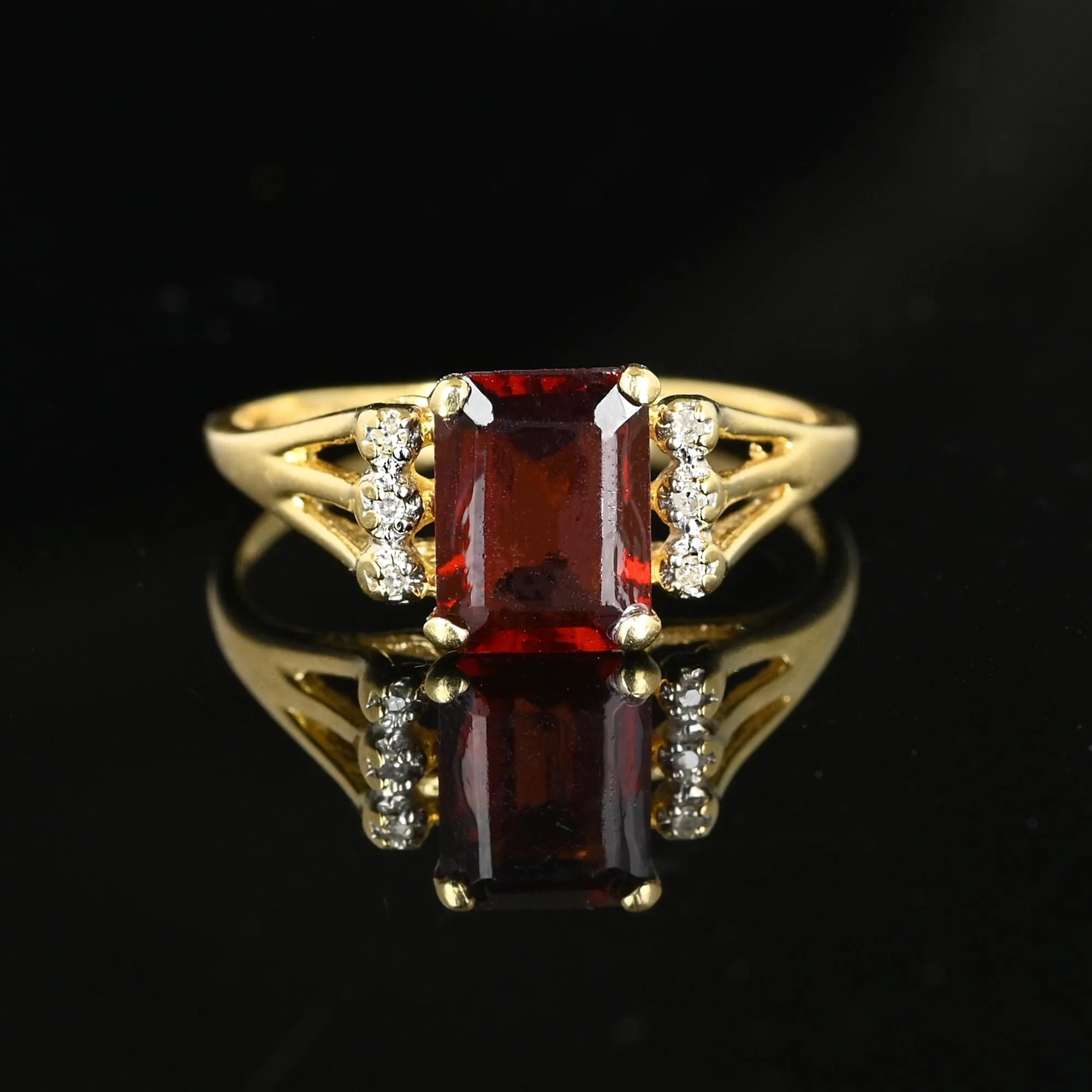 Vintage 14K Gold Diamond Emerald Cut Garnet Ring