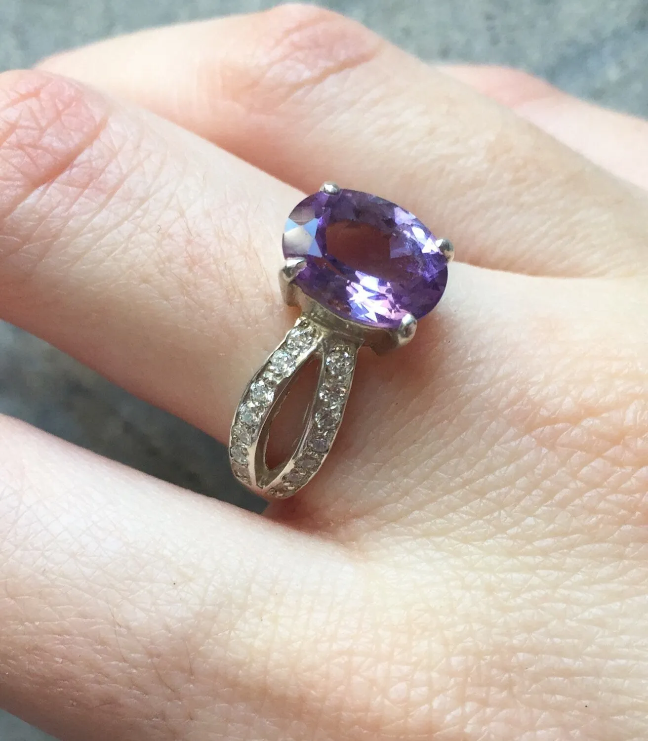 Vintage Amethyst Ring - Purple Gemstone Ring - Split Paved Silver Ring