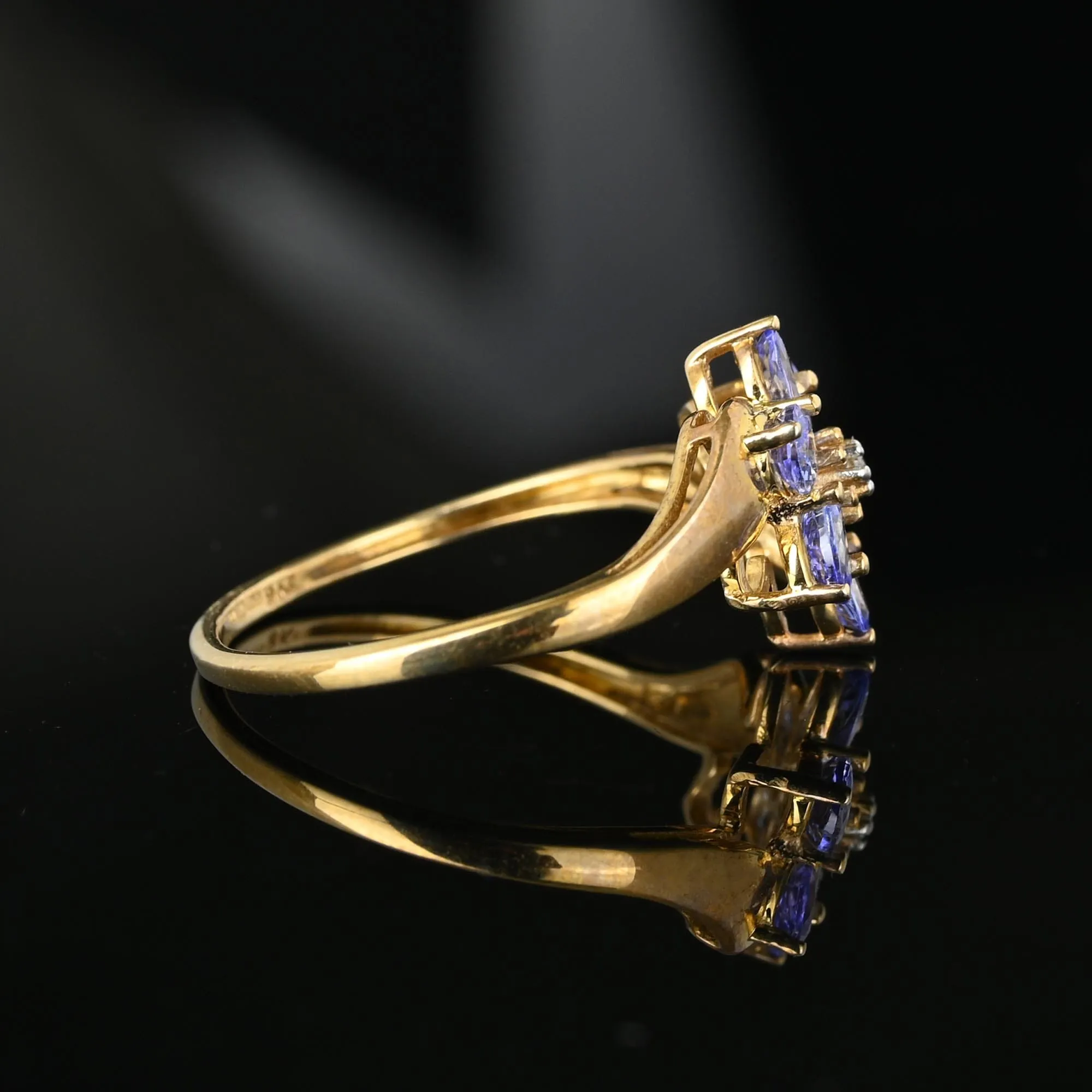 Vintage Diamond Floral Cluster Tanzanite Ring