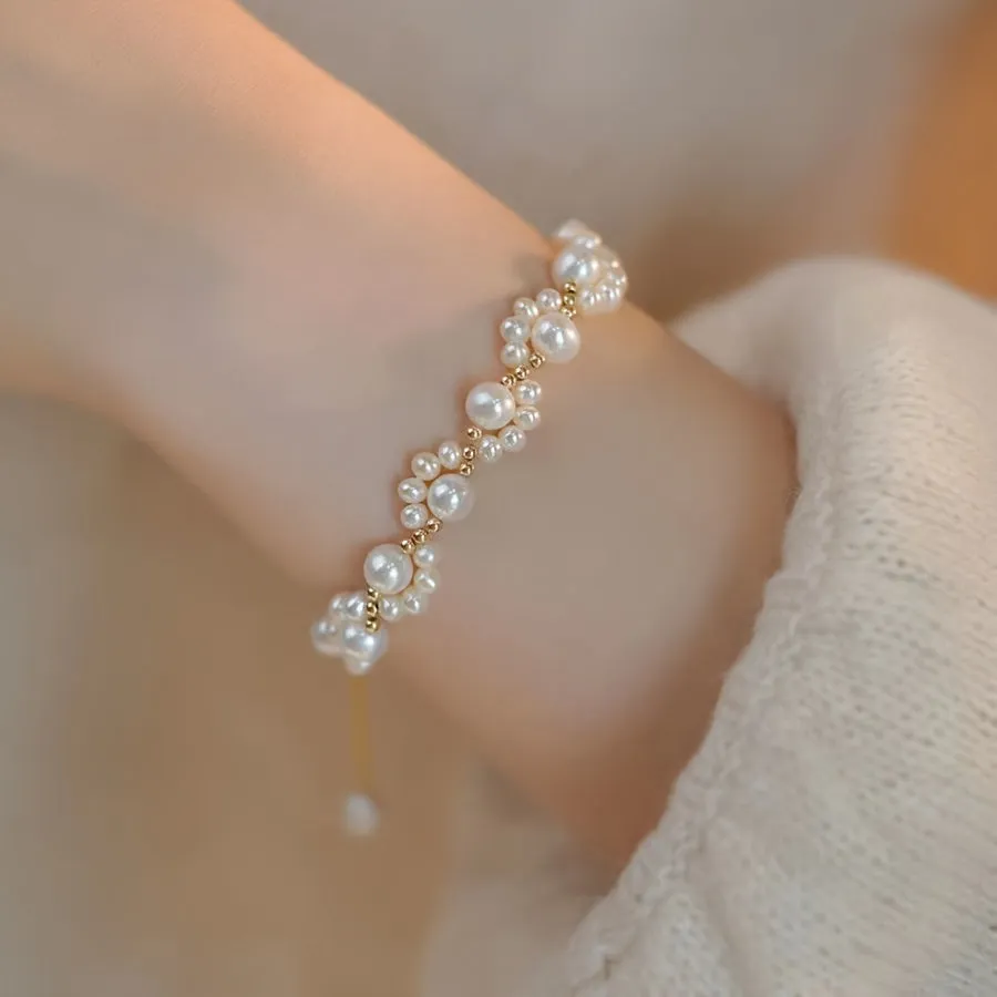 White Faux Pearl Beaded Bracelet Elegant Versatile Hand Decoration